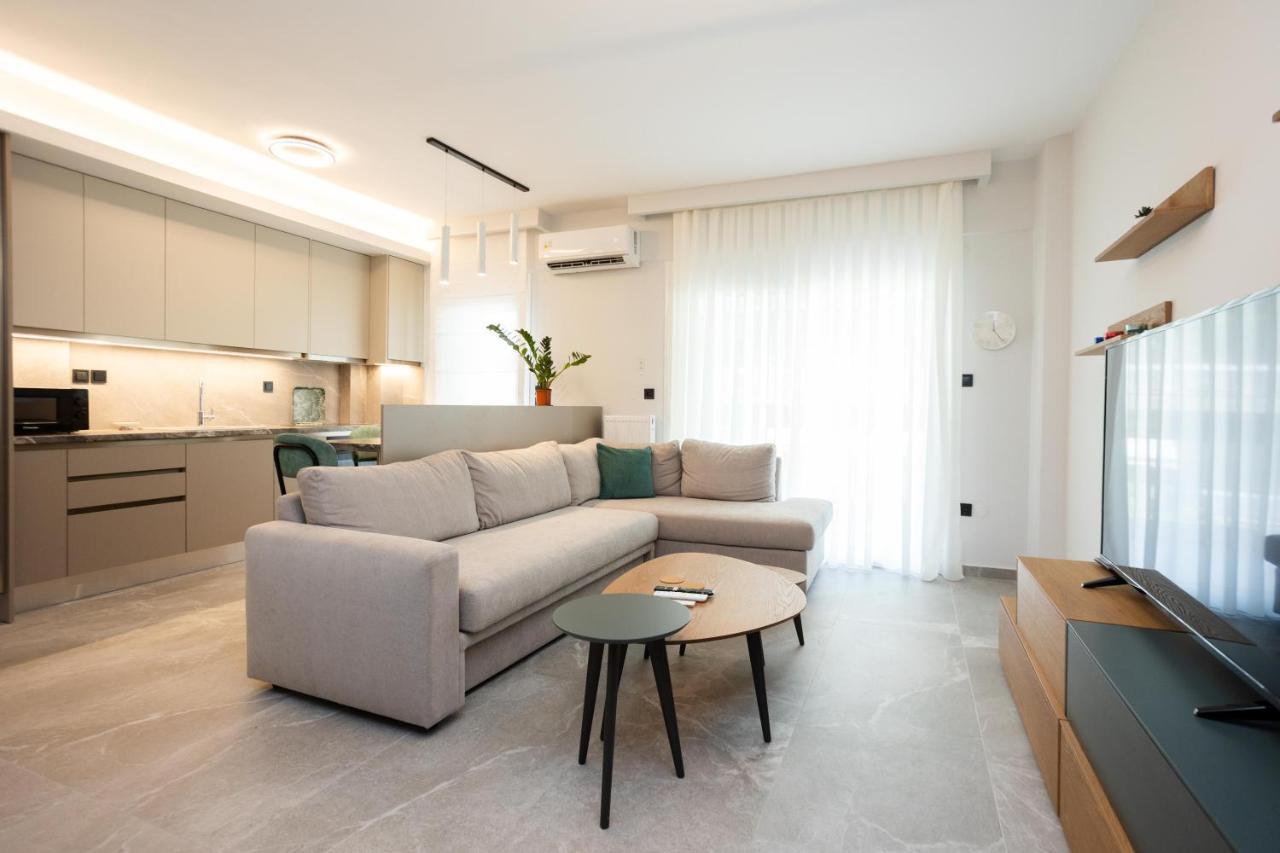 Elegance Apartment 2 Bedroom Suites Tesalonika Bagian luar foto