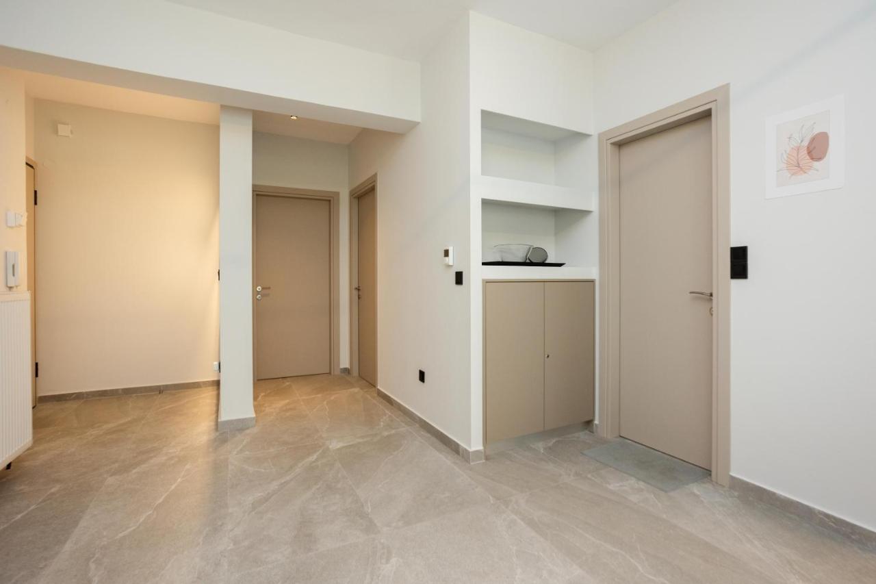 Elegance Apartment 2 Bedroom Suites Tesalonika Bagian luar foto