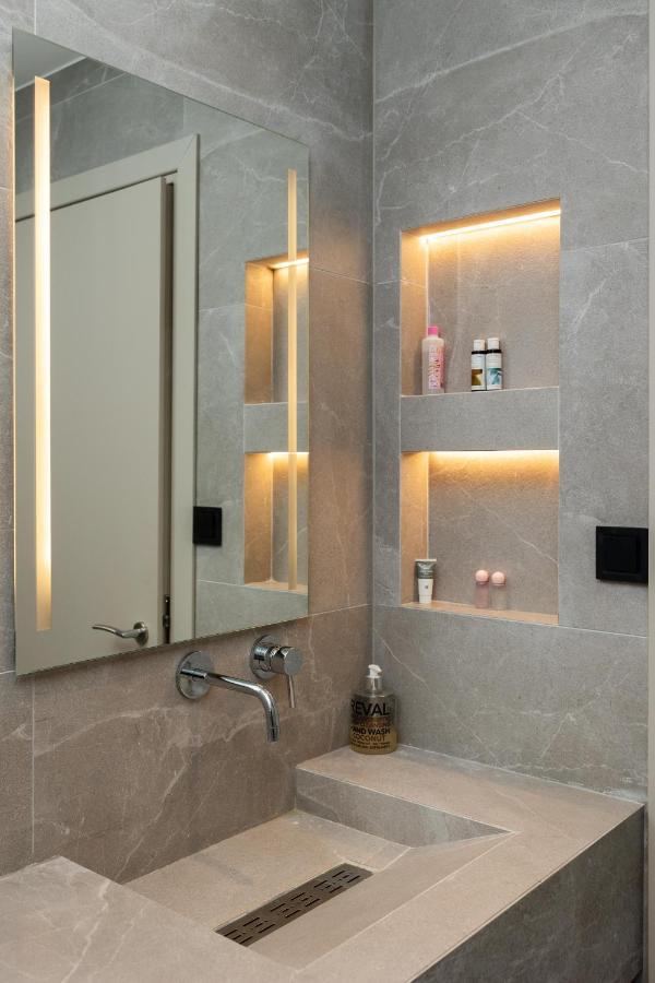 Elegance Apartment 2 Bedroom Suites Tesalonika Bagian luar foto